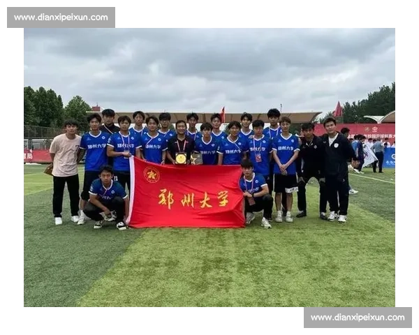 太原理工大学勇夺 2025 全国大学生足球联赛季军